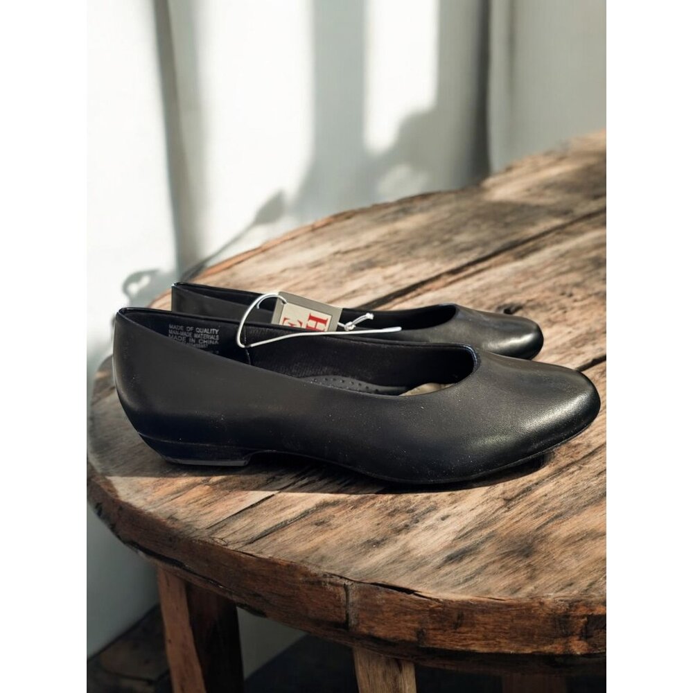 Basic Editions Women's Size 6.5W Black Flats New